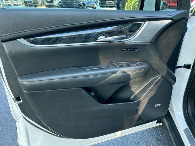 used 2021 Cadillac XT6 car, priced at $39,988