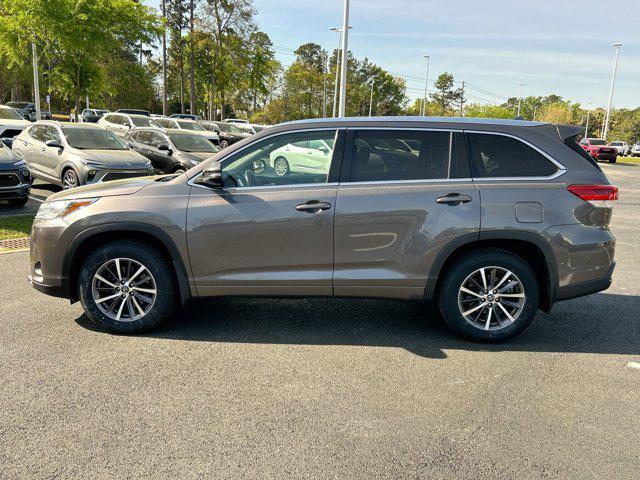 used 2017 Toyota Highlander car, priced at $22,500