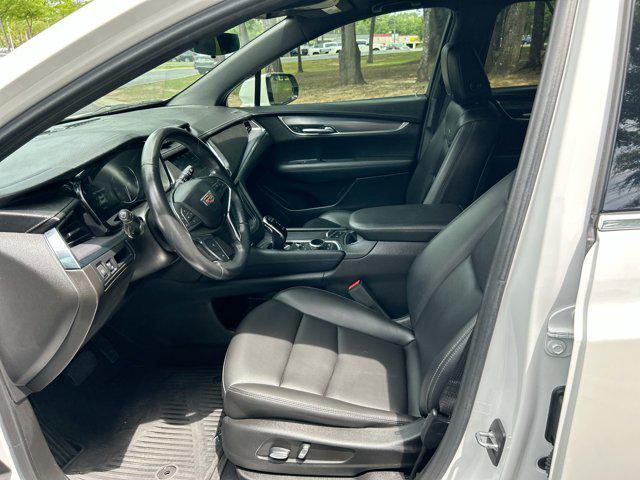 used 2022 Cadillac XT5 car, priced at $39,988