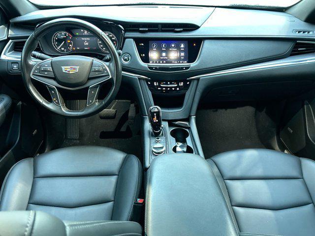 used 2022 Cadillac XT5 car, priced at $34,988