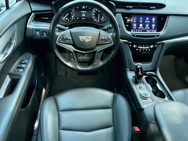 used 2022 Cadillac XT5 car, priced at $34,988