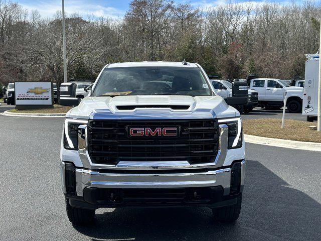 new 2024 GMC Sierra 3500 car, priced at $51,878