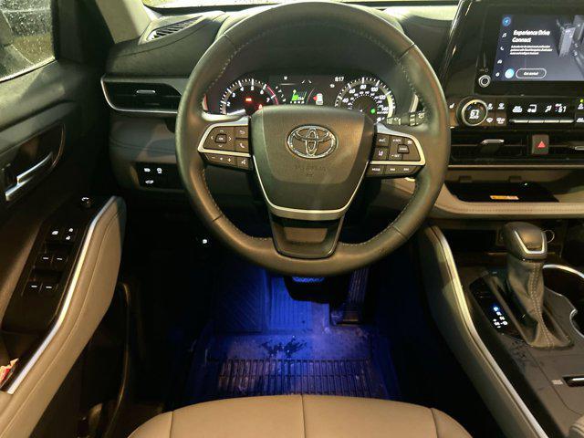 used 2024 Toyota Highlander car, priced at $47,500