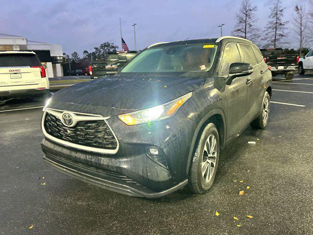 used 2024 Toyota Highlander car, priced at $47,500