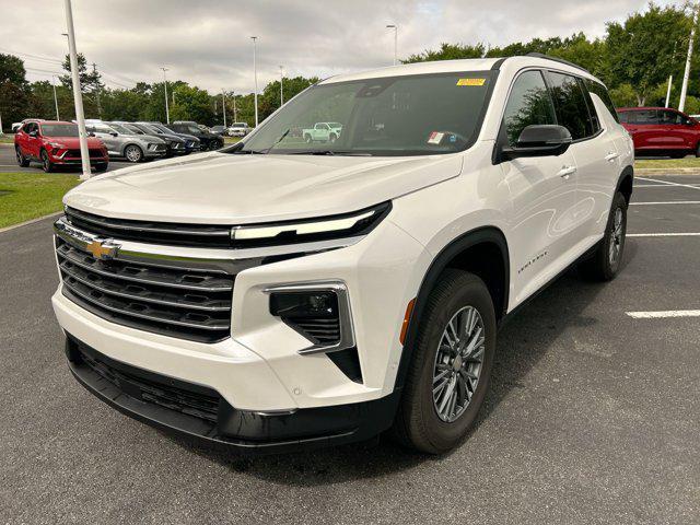 used 2025 Chevrolet Traverse car, priced at $49,988