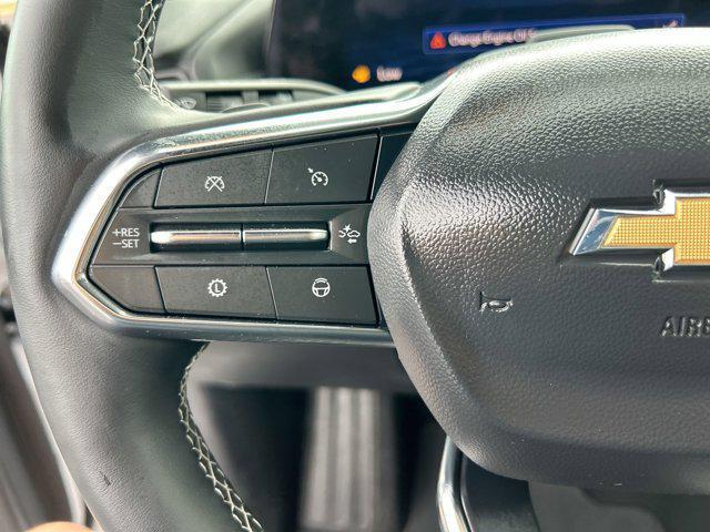 used 2025 Chevrolet Traverse car, priced at $49,988