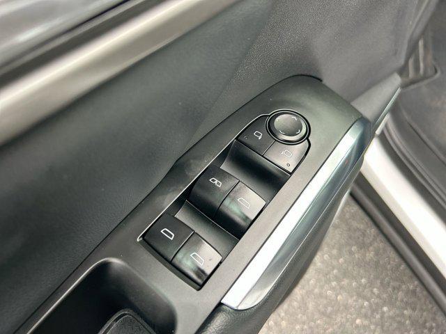 used 2025 Chevrolet Traverse car, priced at $49,988