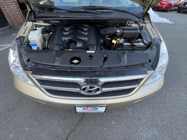 used 2008 Hyundai Entourage car, priced at $5,995