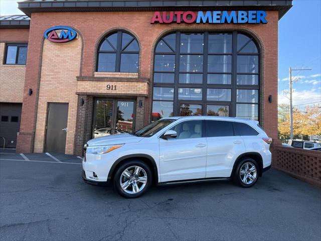 used 2014 Toyota Highlander car, priced at $16,232