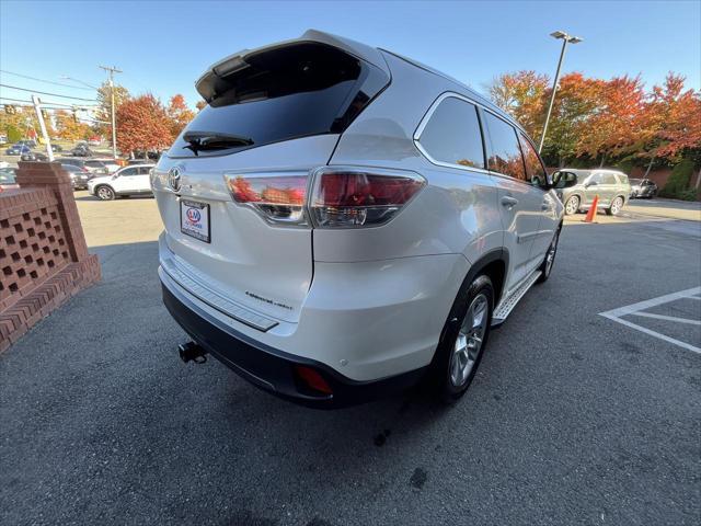 used 2014 Toyota Highlander car, priced at $16,232