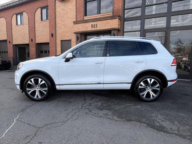 used 2017 Volkswagen Touareg car, priced at $18,995