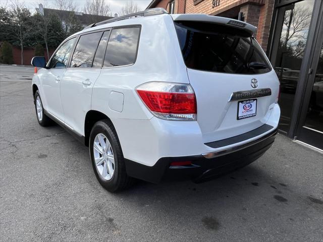 used 2013 Toyota Highlander car, priced at $14,995