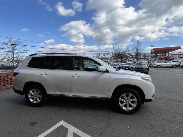 used 2013 Toyota Highlander car, priced at $14,995