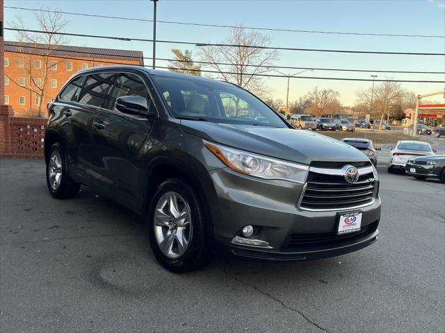 used 2016 Toyota Highlander car, priced at $19,581