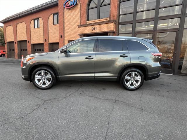 used 2016 Toyota Highlander car, priced at $19,581