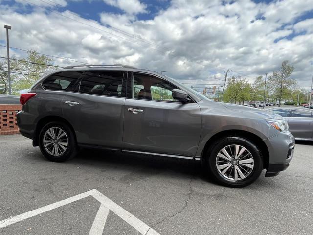 used 2020 Nissan Pathfinder car, priced at $17,928