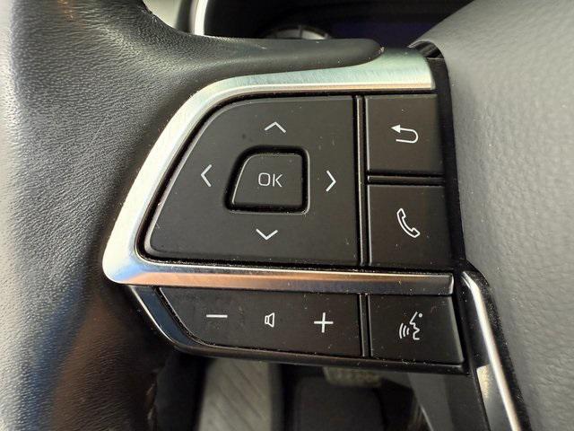 used 2020 Toyota Highlander car, priced at $28,956