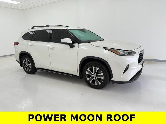 used 2020 Toyota Highlander car, priced at $29,835