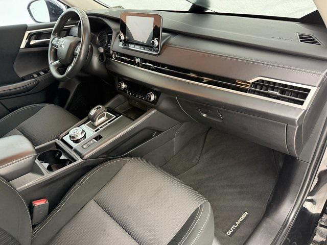 used 2024 Mitsubishi Outlander car, priced at $22,677