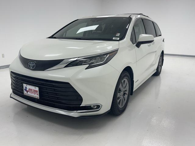 used 2021 Toyota Sienna car, priced at $31,344