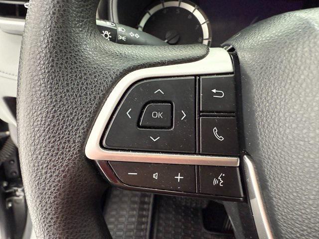 used 2023 Toyota Highlander car, priced at $36,253