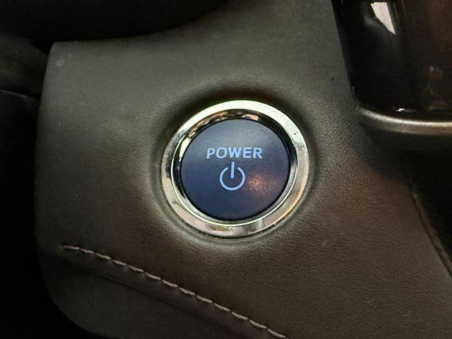 used 2022 Toyota Highlander Hybrid car, priced at $30,518