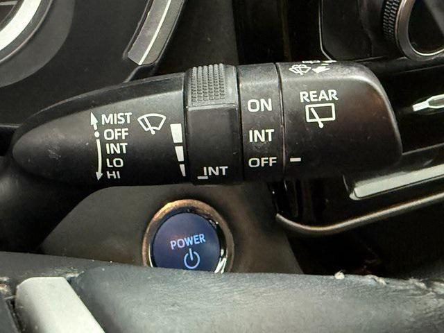 used 2022 Toyota Highlander Hybrid car, priced at $30,518