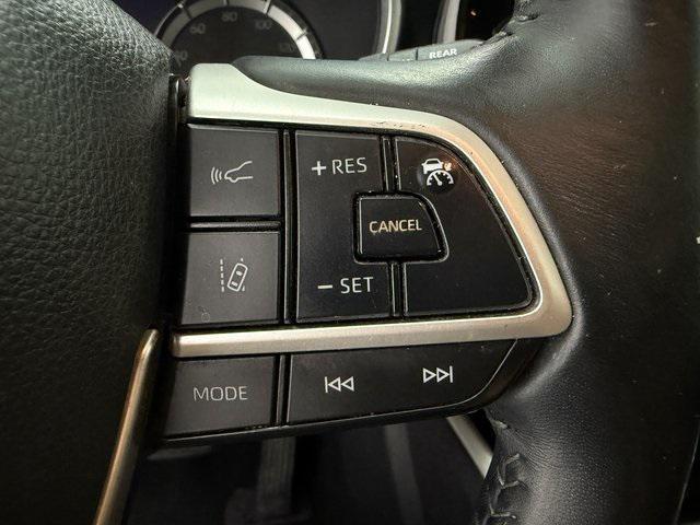 used 2022 Toyota Highlander Hybrid car, priced at $30,518