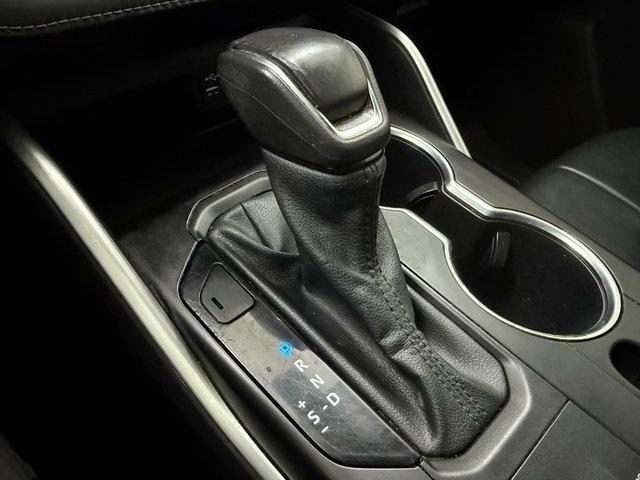 used 2022 Toyota Highlander Hybrid car, priced at $30,518