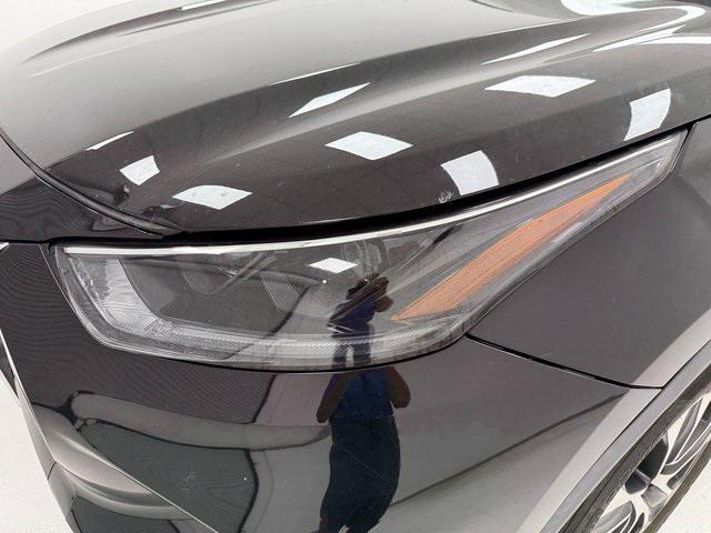 used 2021 Toyota Highlander car, priced at $30,776