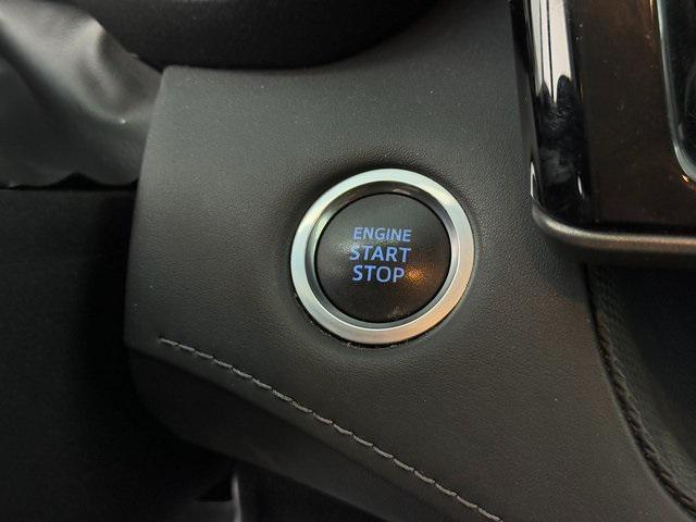 used 2020 Toyota Highlander car, priced at $28,566