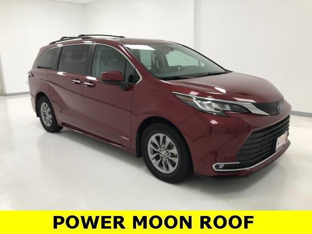 used 2021 Toyota Sienna car, priced at $36,220