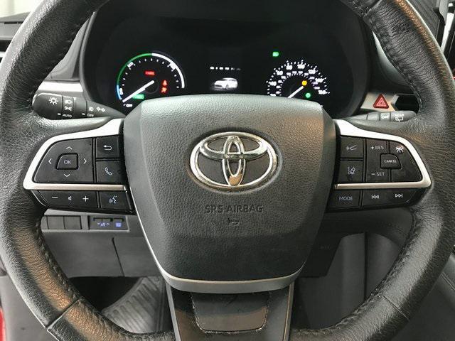 used 2021 Toyota Sienna car, priced at $36,220