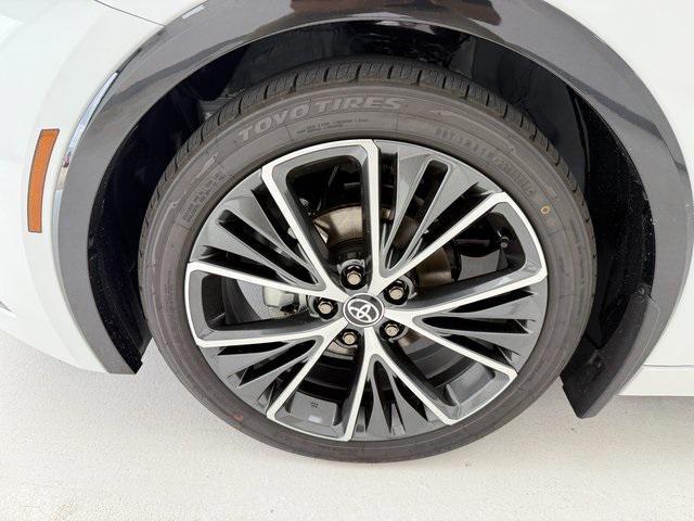 new 2025 Toyota Prius car, priced at $35,094