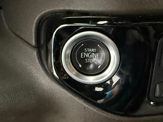 used 2025 Chevrolet Silverado 1500 car, priced at $43,921