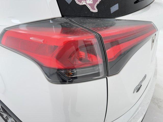 used 2018 Toyota RAV4 car