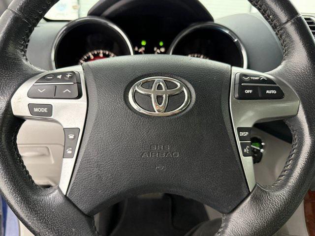 used 2013 Toyota Highlander car, priced at $10,907