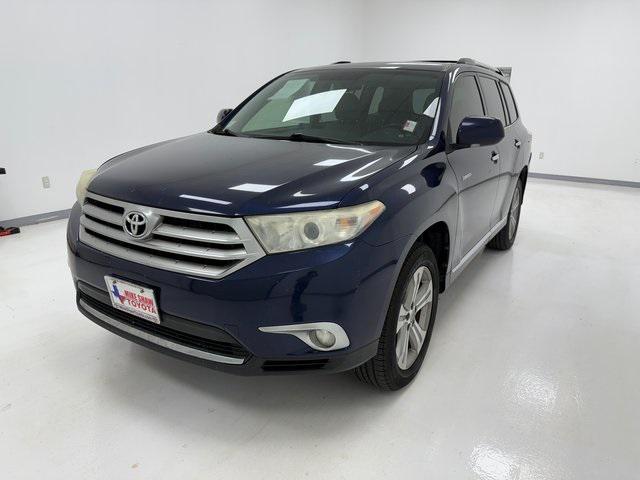used 2013 Toyota Highlander car, priced at $10,907
