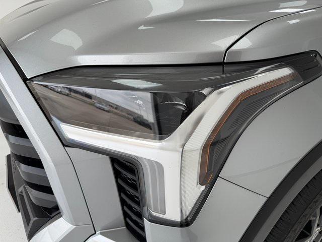 used 2022 Toyota Tundra car, priced at $40,991
