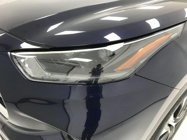 used 2021 Toyota Highlander car, priced at $31,436