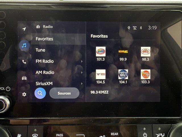 used 2024 Toyota Highlander Hybrid car, priced at $45,866
