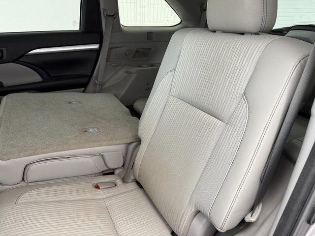 used 2017 Toyota Highlander car, priced at $23,279