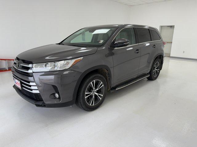 used 2017 Toyota Highlander car, priced at $23,279