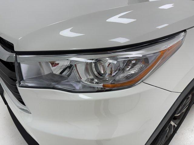 used 2016 Toyota Highlander car, priced at $16,691