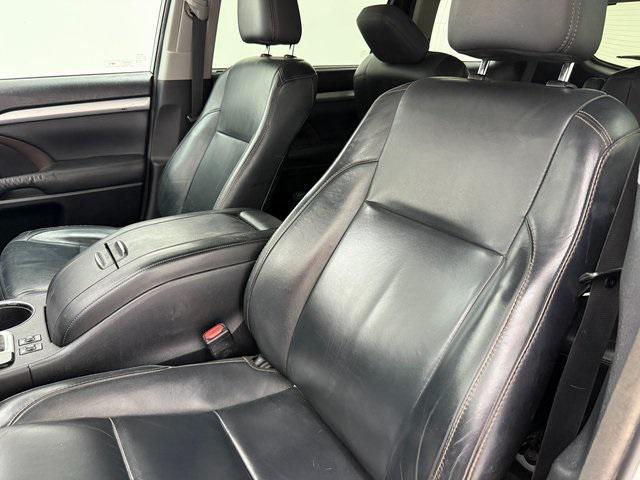 used 2016 Toyota Highlander car, priced at $16,691