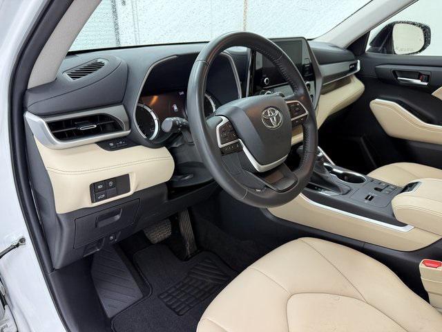 used 2023 Toyota Highlander car, priced at $35,985