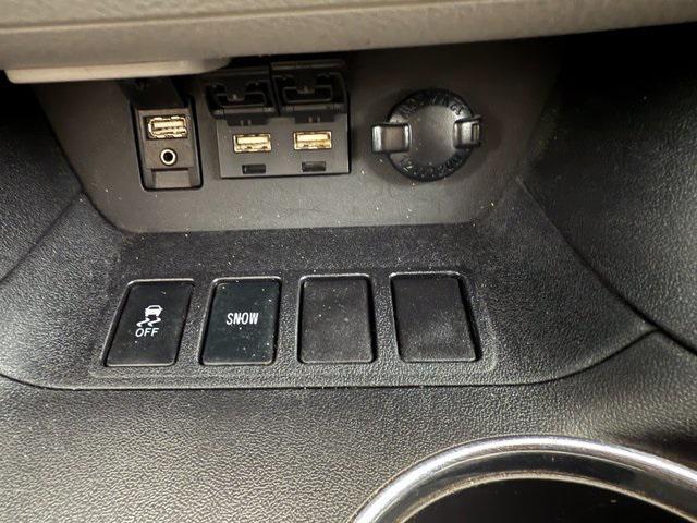 used 2019 Toyota Highlander car, priced at $20,376