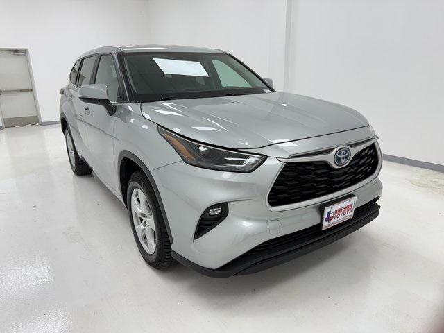 used 2023 Toyota Highlander Hybrid car, priced at $32,679