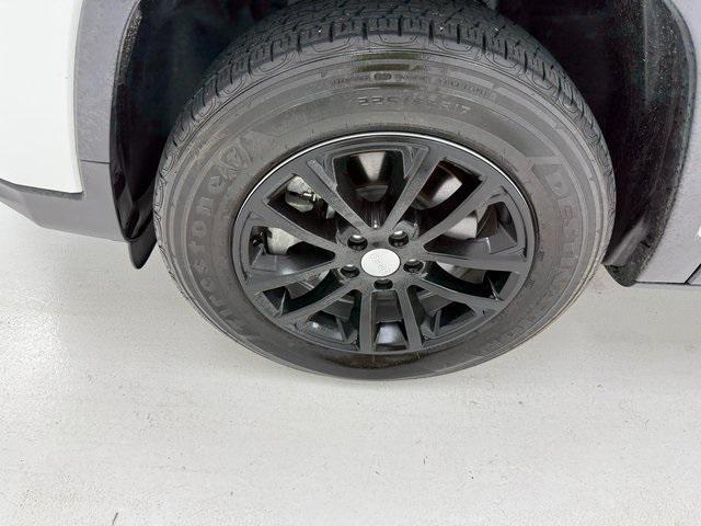 used 2022 Jeep Cherokee car, priced at $21,500