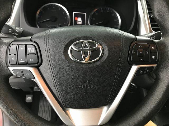 used 2019 Toyota Highlander car, priced at $23,575